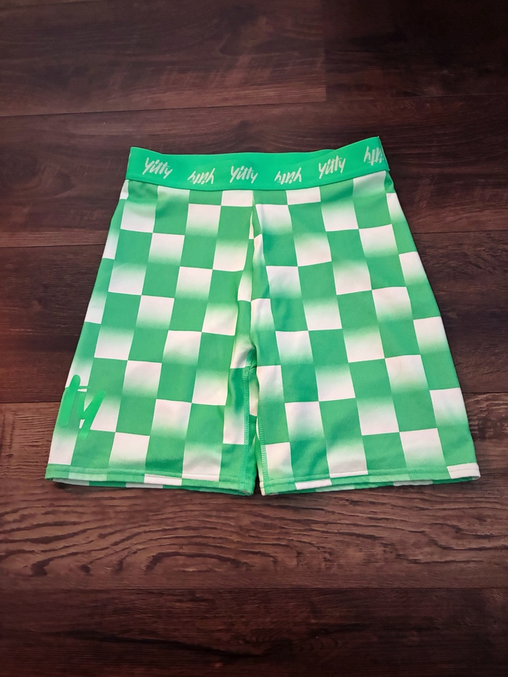 🩷 YITTY High Rise Shaping Shorts in Green and White Checkerboard Pattern